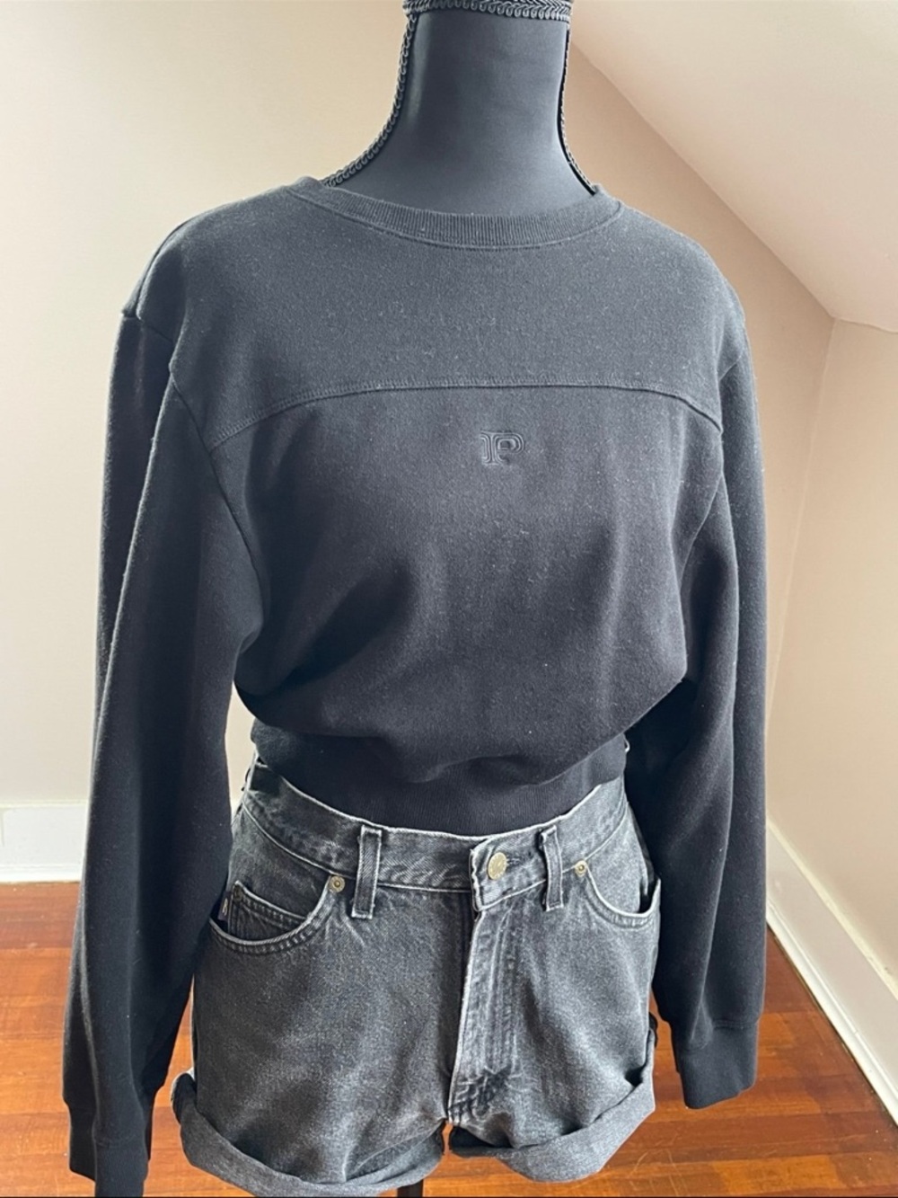 PINK Victoria's Secret Black Crewneck Sweatshirt